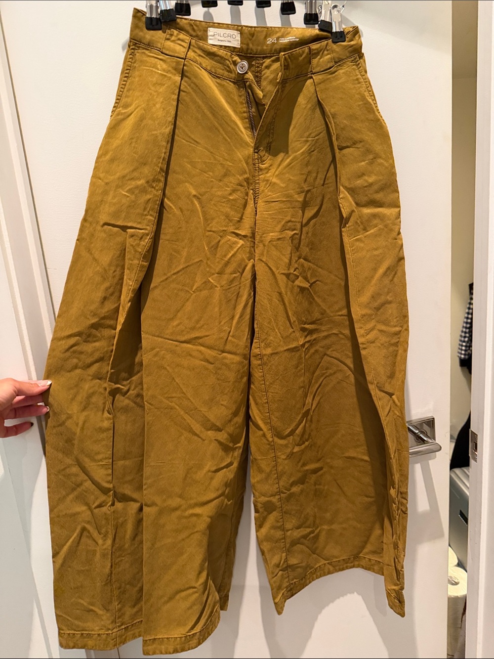 Women’s Pilcro Wide-Leg Pants in Mustard